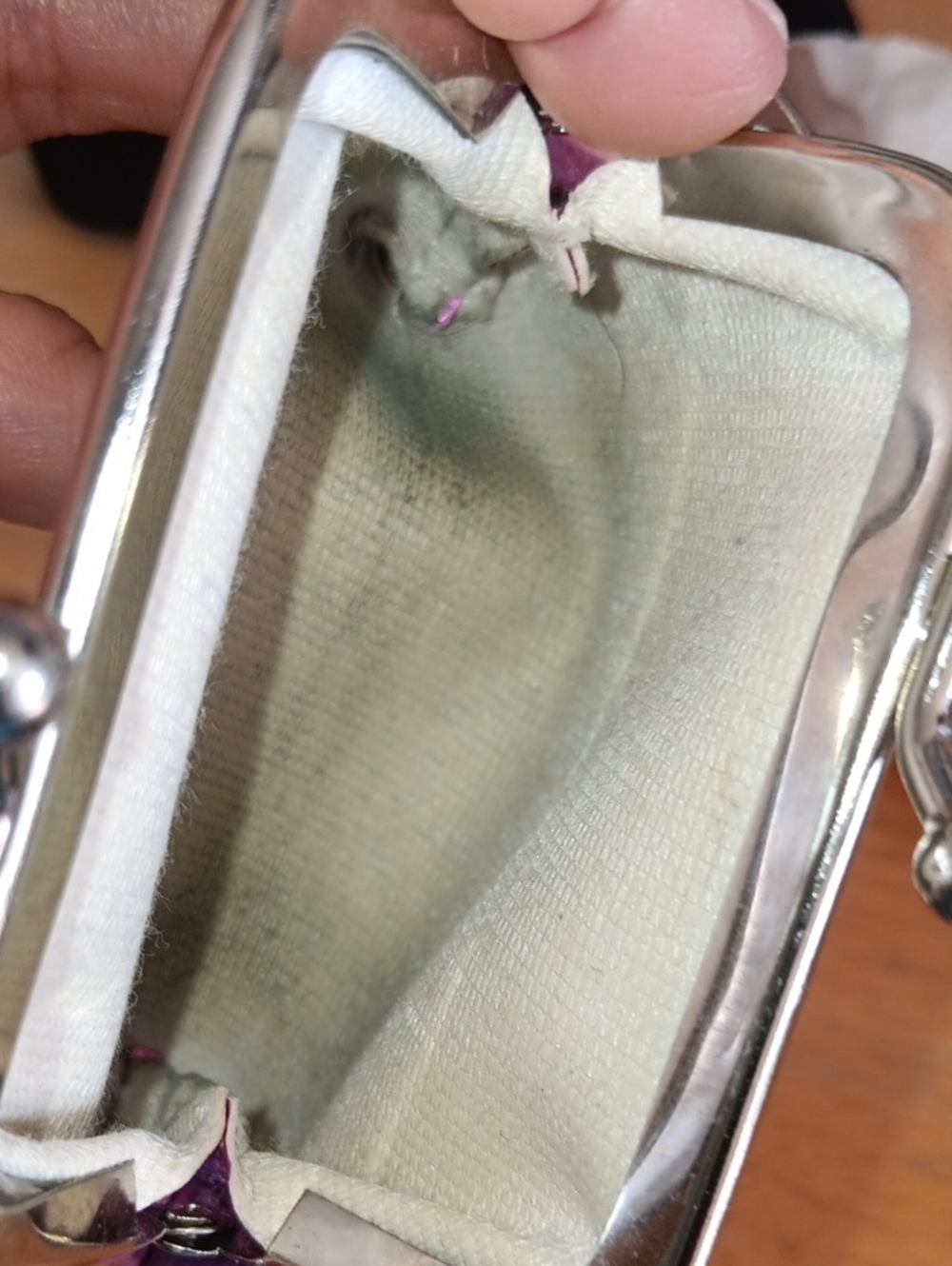 Black and Pink Kiss-Lock Coin Pouches - Picture 5 of 7